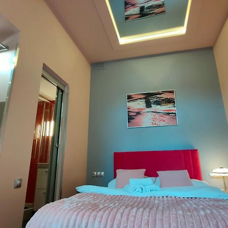 Mirror Pink Studio Apartment Cracovia Exterior foto