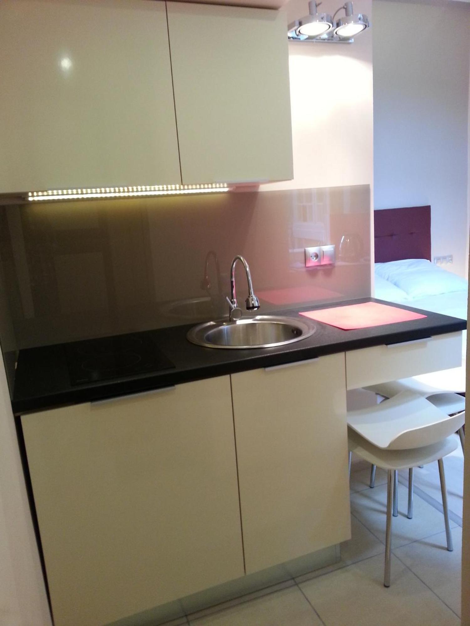 Mirror Pink Studio Apartment Cracovia Habitación foto